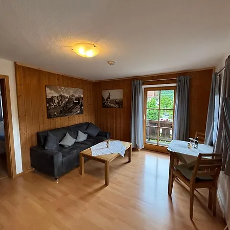 Cafe Chiemgau Und Gaestehaus Διαμέρισμα Ruhpolding