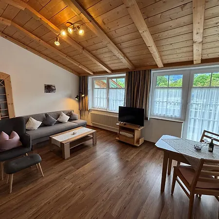 Apartment Cafe Chiemgau Und Gaestehaus Ruhpolding